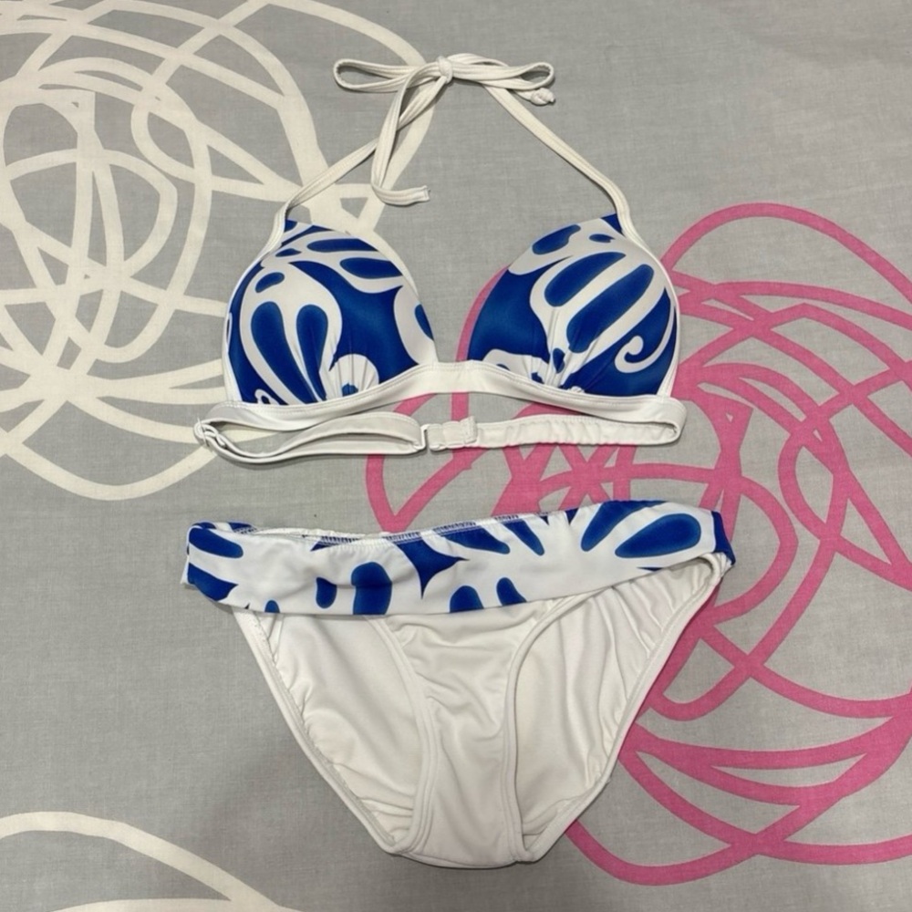Venus Blue and White Pattern Bikini Set